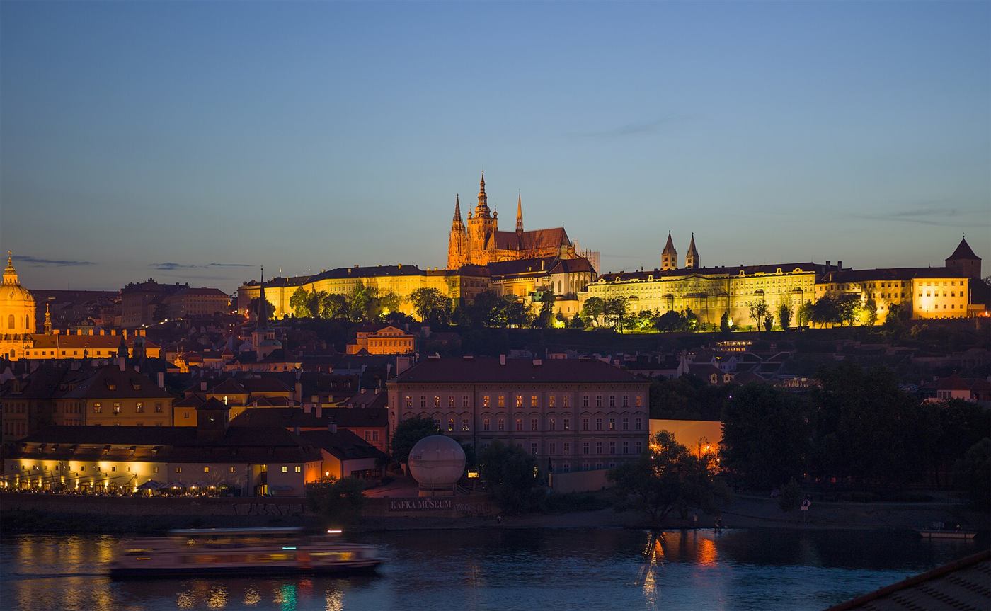 El castillo iluminado